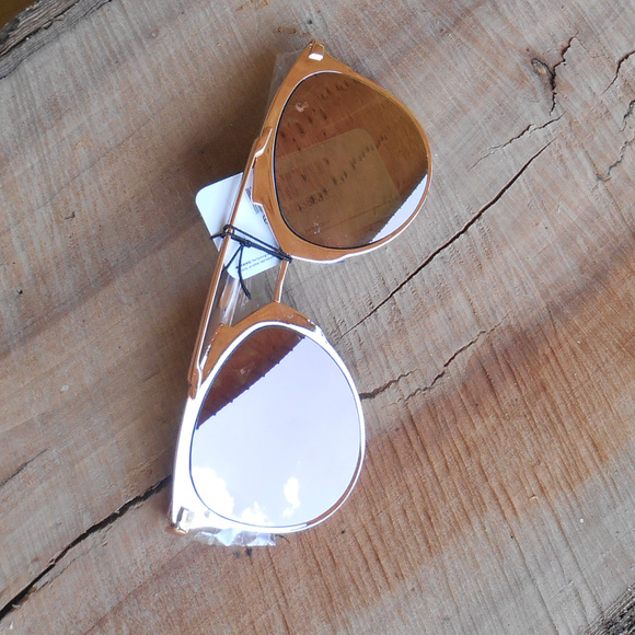 Rose Metal Sunglasses with Pink Metalic Lens - Picture 6 of 8